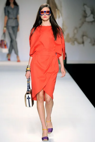 Look 8